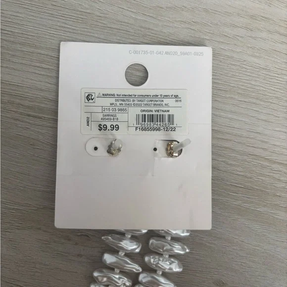 Drop Pearl & Gold Earrings - Picture 2 of 2